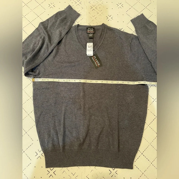 NWT Jos. A Bank Pima Cotton V-neck Sweater medium - Picture 6 of 7